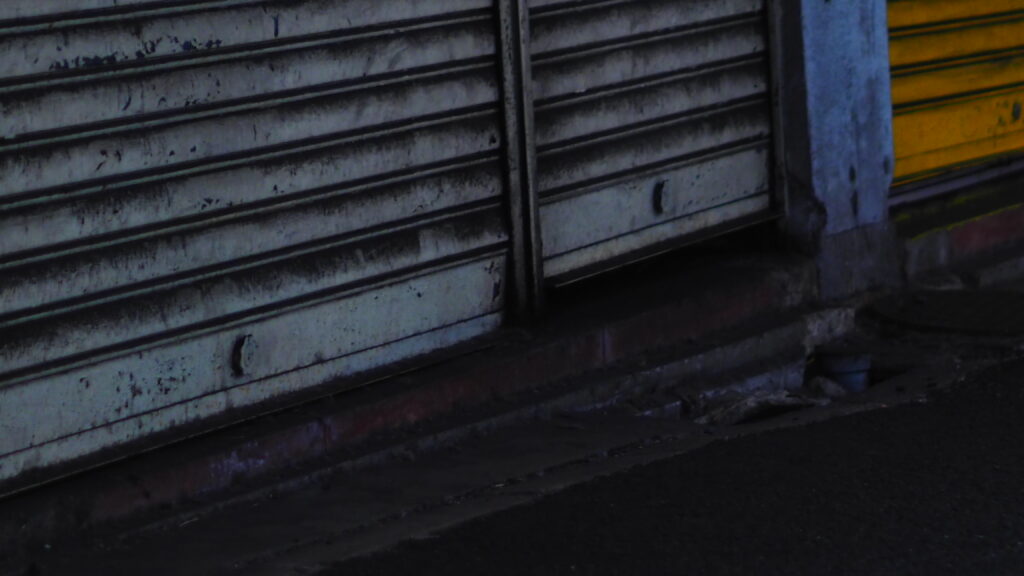 古いシャッター
