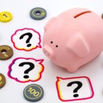 豚の貯金箱とお金